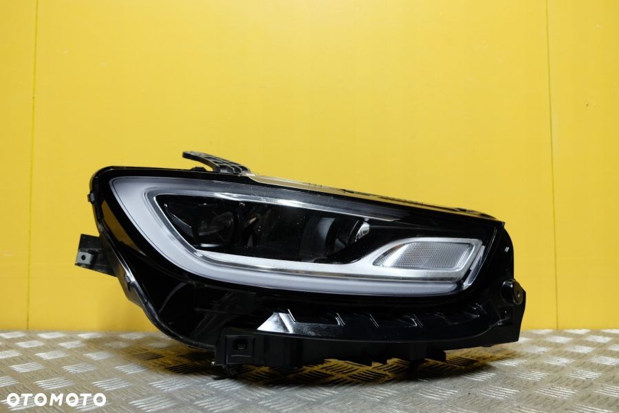 CHRYSLER PACIFICA 2021- REFLEKTOR LAMPA LED R USA - 1