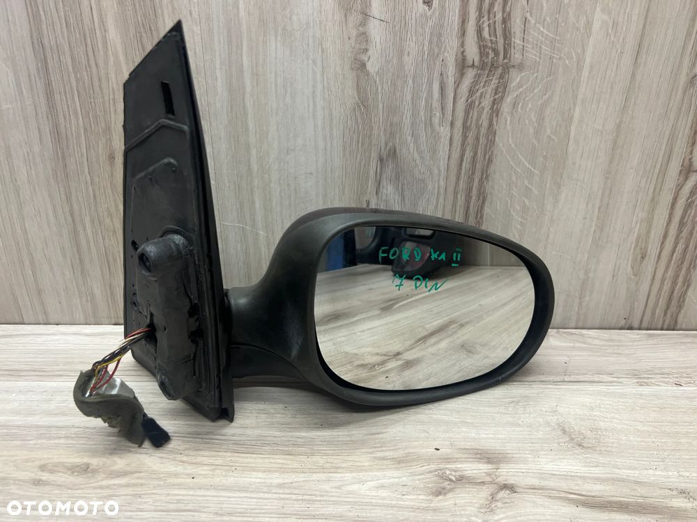 LUSTERKO PRAWE FORD KA 7PIN