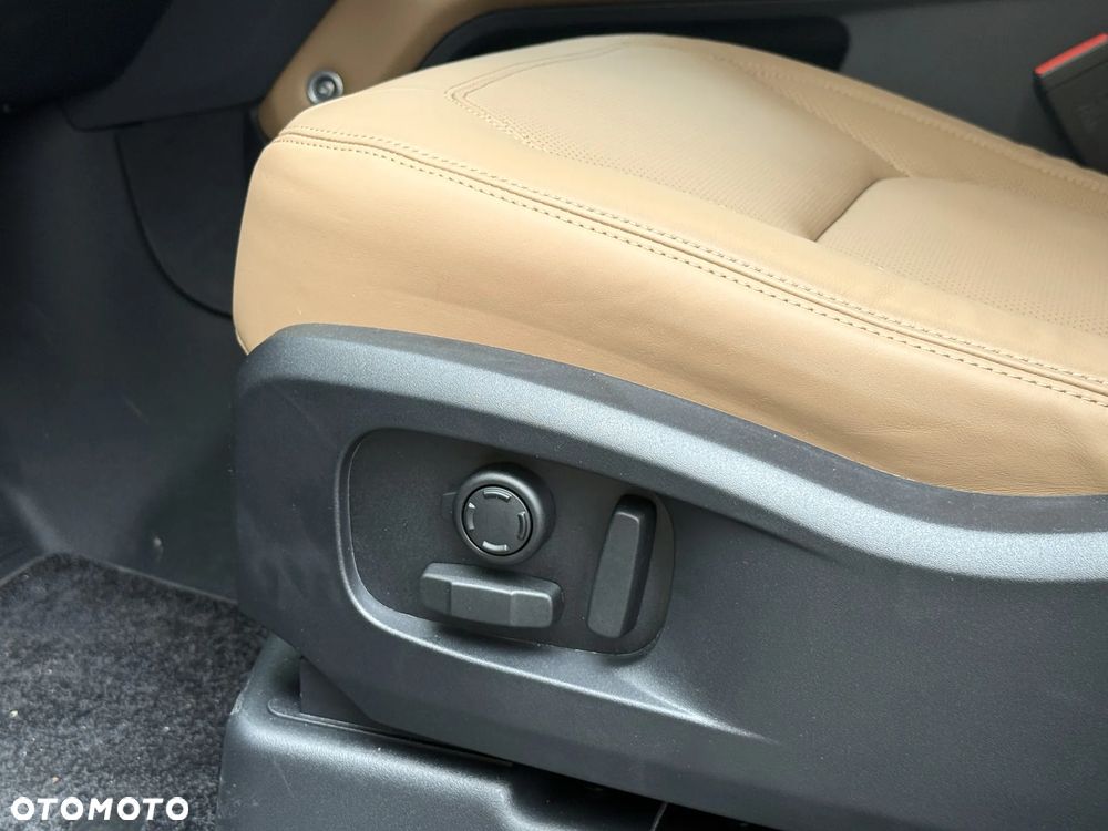 Land Rover Defender 110 D350 X-Dynamic HSE - 18