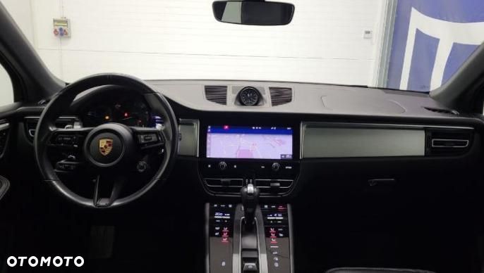 Porsche Macan Standard - 6
