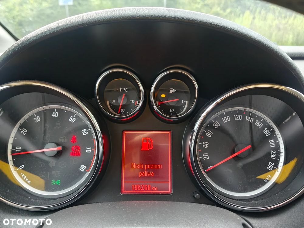 Opel Astra 1.4 T Cosmo - 22