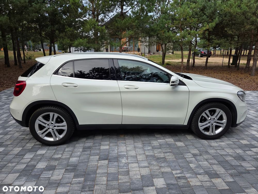 Mercedes-Benz GLA - 5