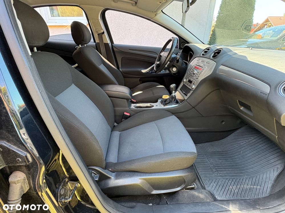 Ford Mondeo 1.8 TDCi Ambiente - 18