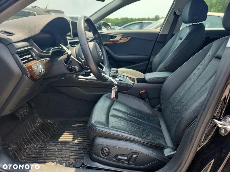 Audi A4 Limousine - 24