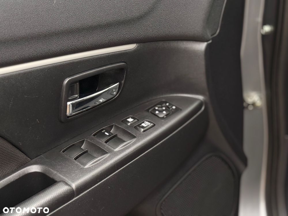 Mitsubishi ASX 1.8 DI-D 4WD Intense - 12