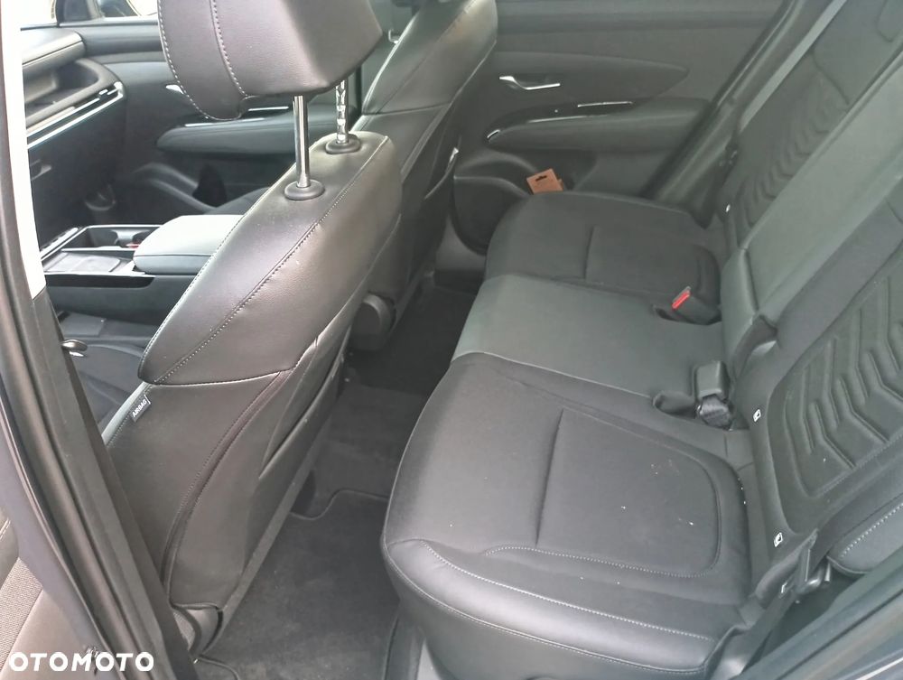 Hyundai Tucson 1.6 T-GDi 48V-Hybrid 2WD DCT Trend - 11