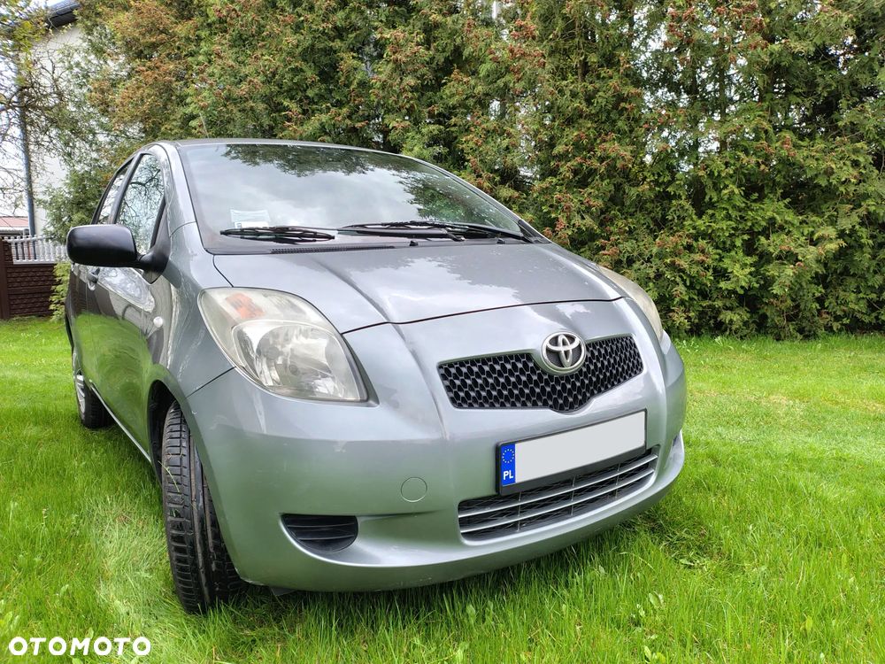 Toyota Yaris 1.3 Terra - 2