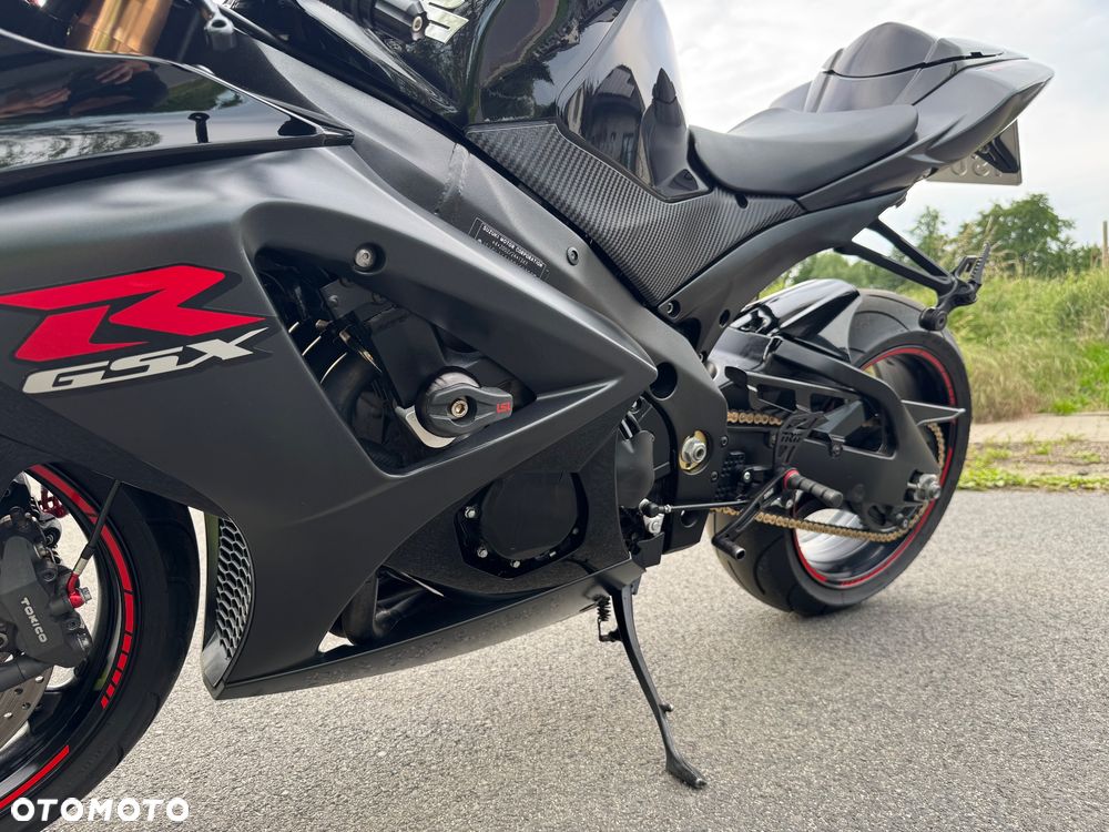 Suzuki GSX-R - 10