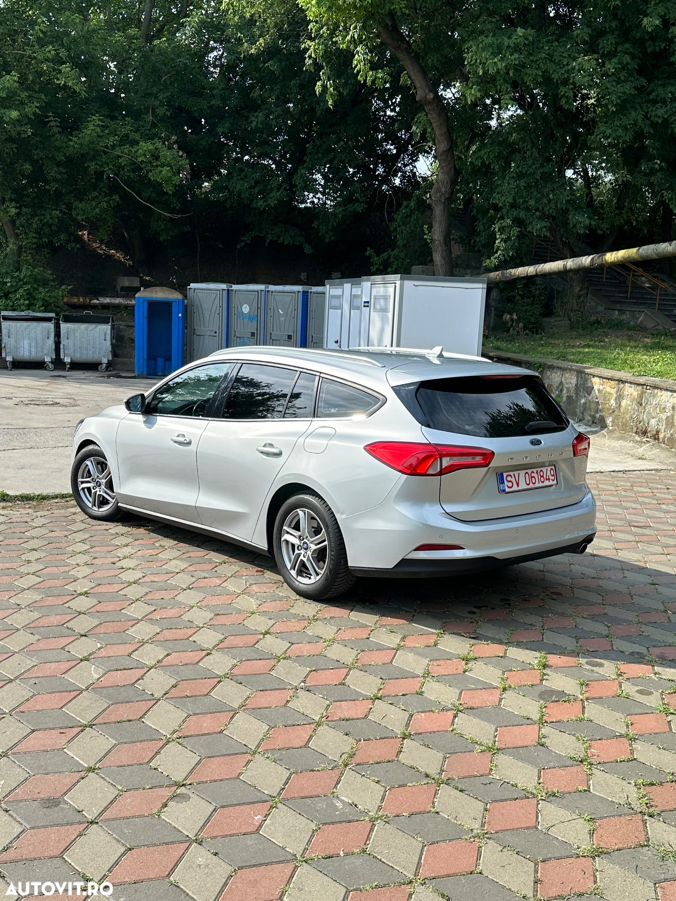 Ford Focus 1.5 EcoBlue Start-Stopp-System TITANIUM DESIGN - 12