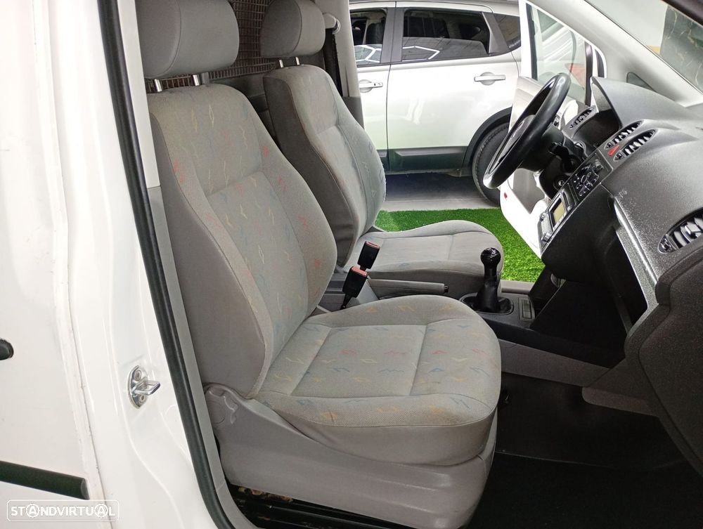 VW Caddy 1.9 TDi Extra 5L AC - 25