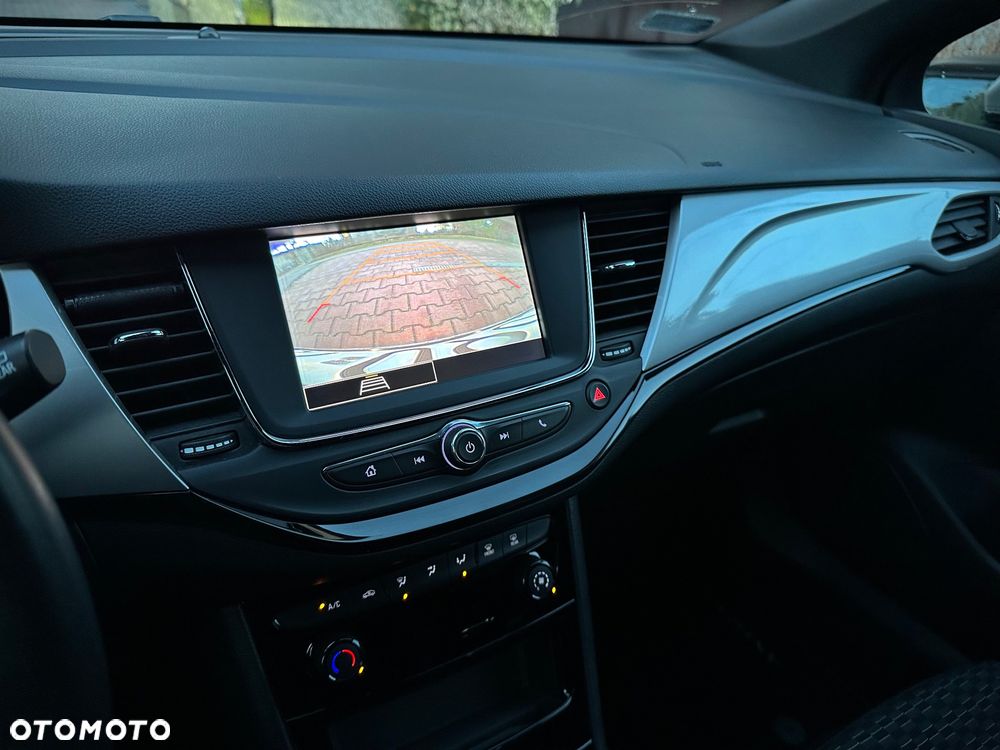 Opel Astra 1.2 T GS Line S&S - 11