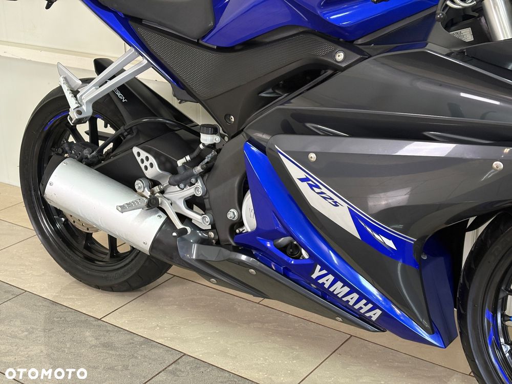 Yamaha YZF - 12