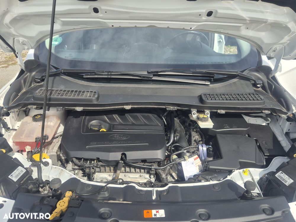 Ford Kuga - 17
