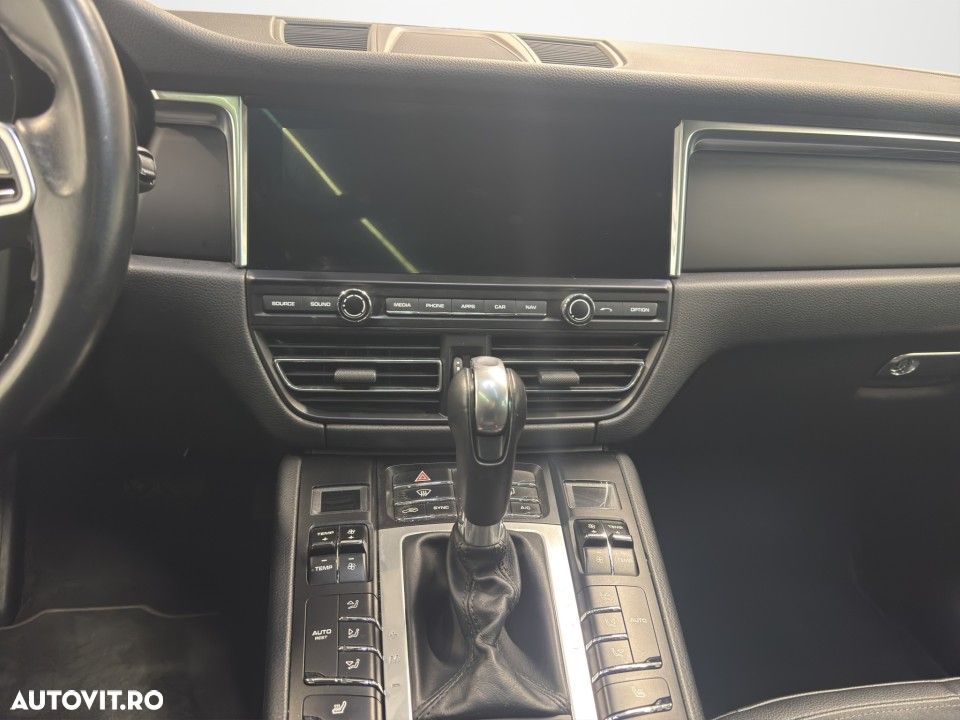 Porsche Macan Standard - 13