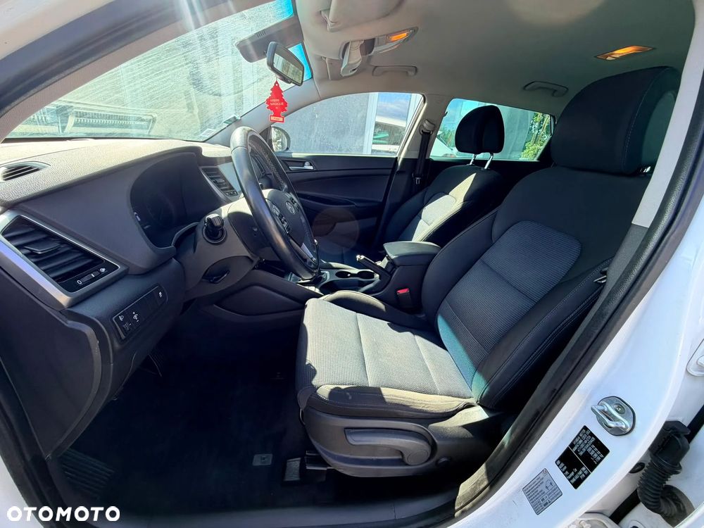 Hyundai Tucson blue 1.7 CRDi 2WD Passion Plus - 12