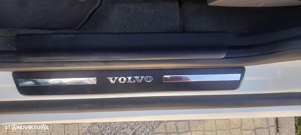 Volvo XC 60 2.0 D4 Momentum - 12