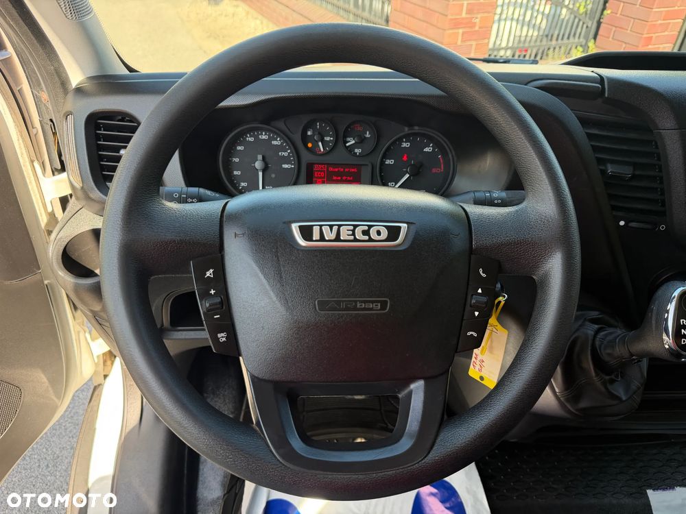 Iveco DAILY - 23