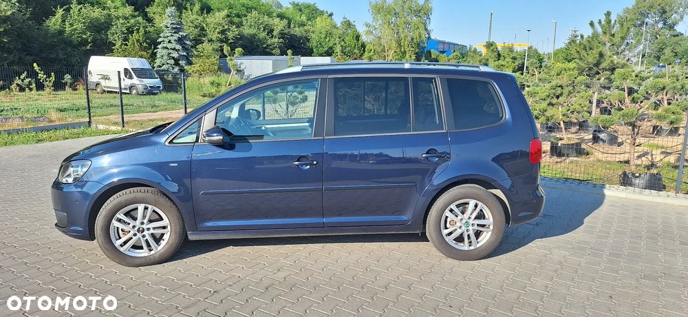 Volkswagen Touran 2.0 TDI DPF Comfortline - 4