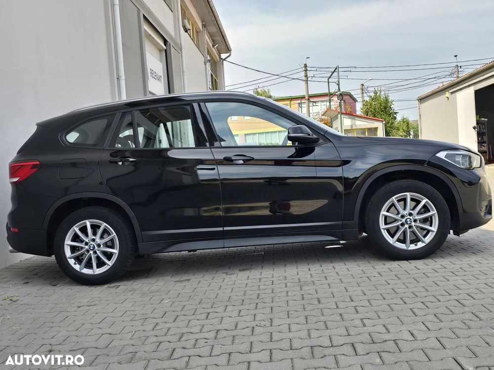 BMW X1 xDrive20i AT - 15