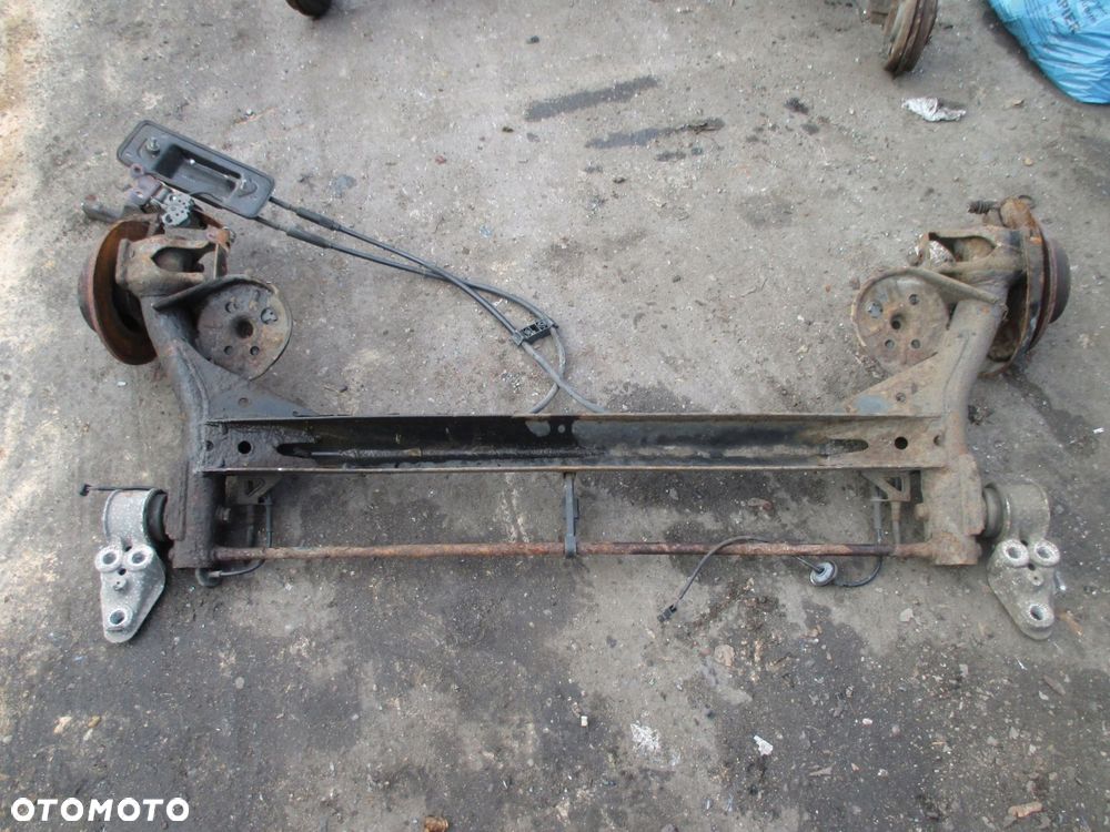 BELKA ZAWIESZENIA OŚ TYLNA VW PASSAT B5 SEDAN KOMBI - 4