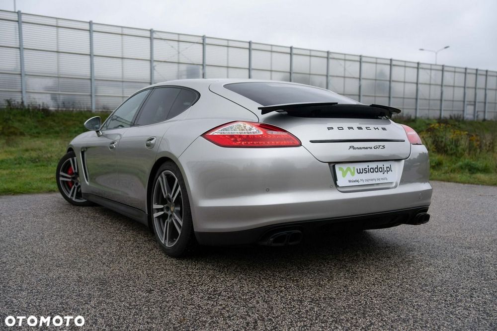 Porsche Panamera 2012 photo 4