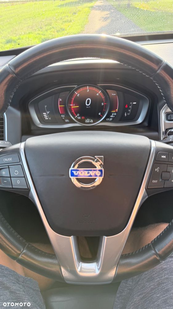 Volvo XC 60 D3 Drive-E Ocean Race - 10