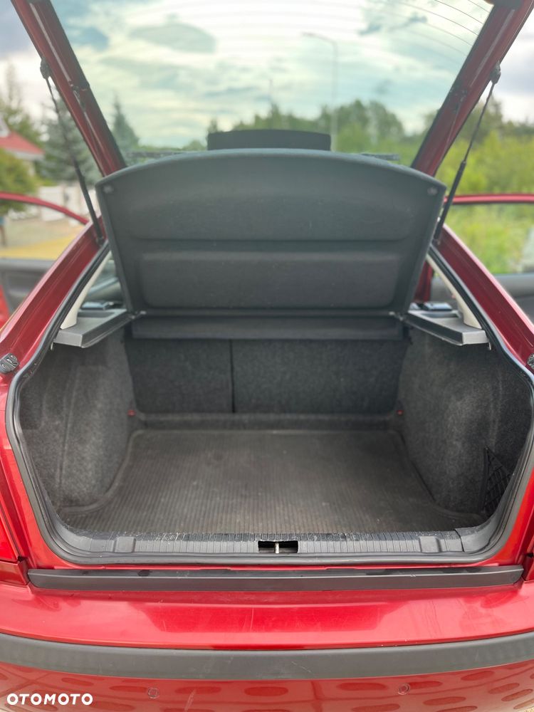 Skoda Octavia 1.6 Tour - 6