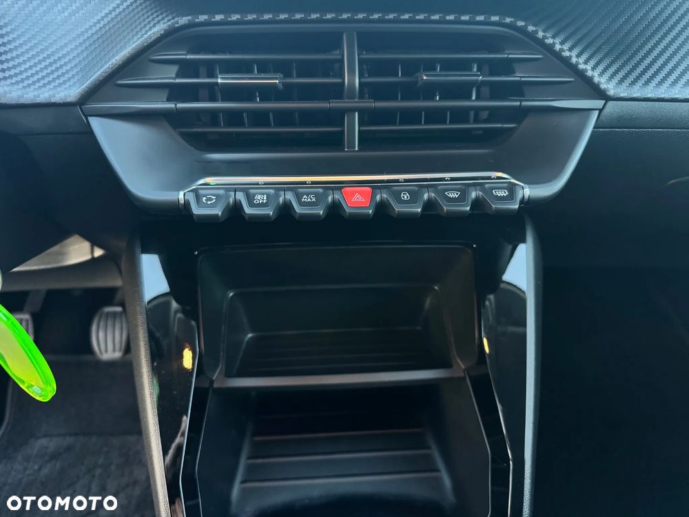 Peugeot 208 PureTech 75 Like - 21