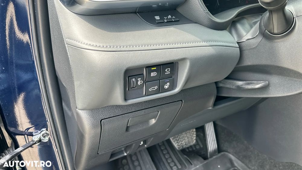 Toyota Highlander 2.5 L Dynamic Force 248CP Luxury Metallic - 12