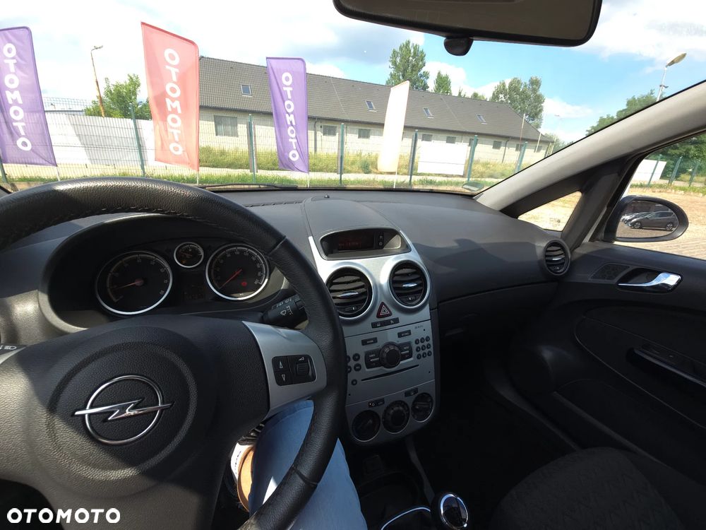 Opel Corsa 1.4 16V Edition - 30