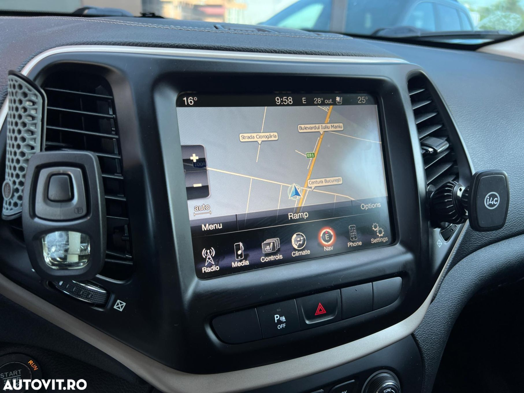 Jeep Cherokee - 11