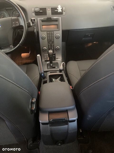 Volvo V50 - 25