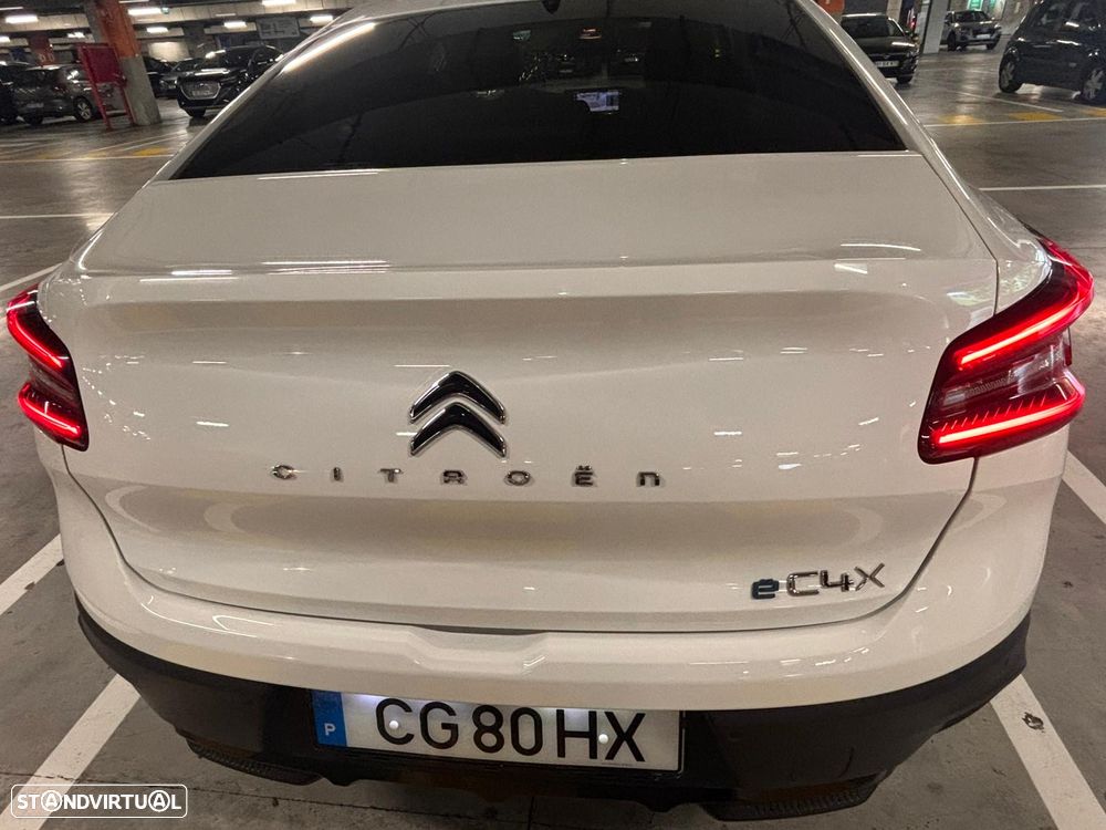 Citroën e-C4 X - 23