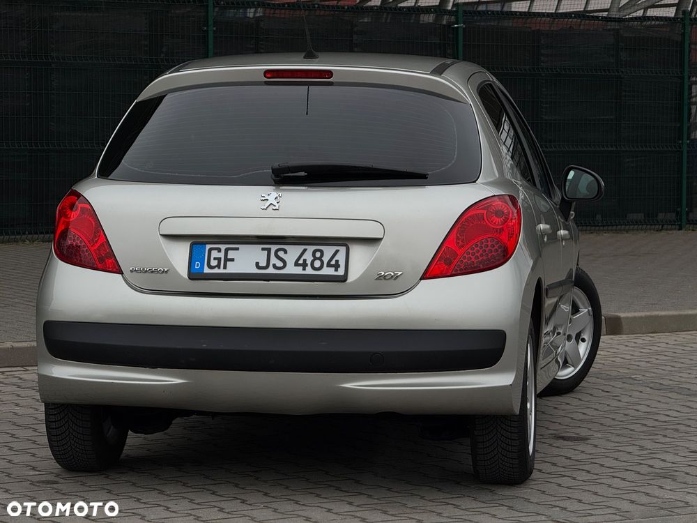 Peugeot 207 95 VTi Filou - 19