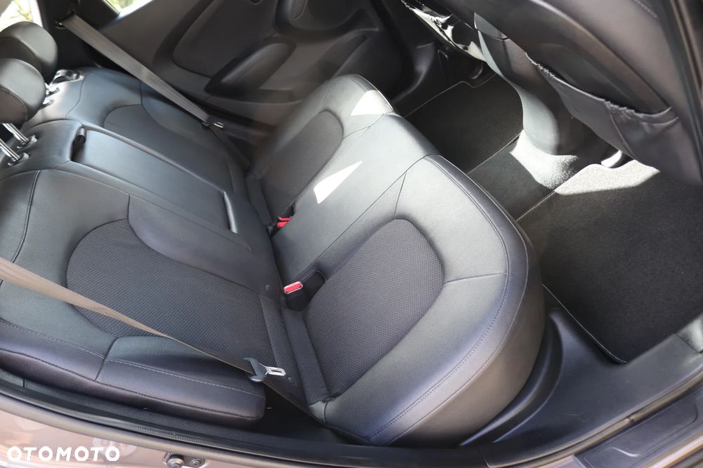 Hyundai ix35 1.6 GDI Premium 2WD - 25