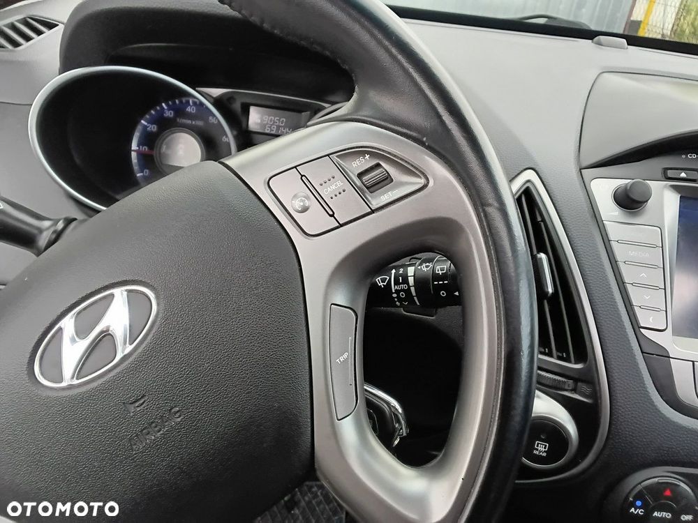 Hyundai ix35 1.6 2WD Fifa World Cup Edition - 25