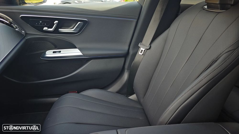 Mercedes-Benz E 300 de 4Matic All-Terrain - 38