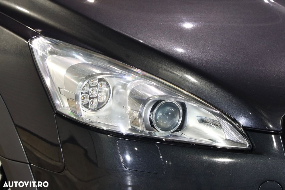 Peugeot 508 RXH Hybrid4 - 35