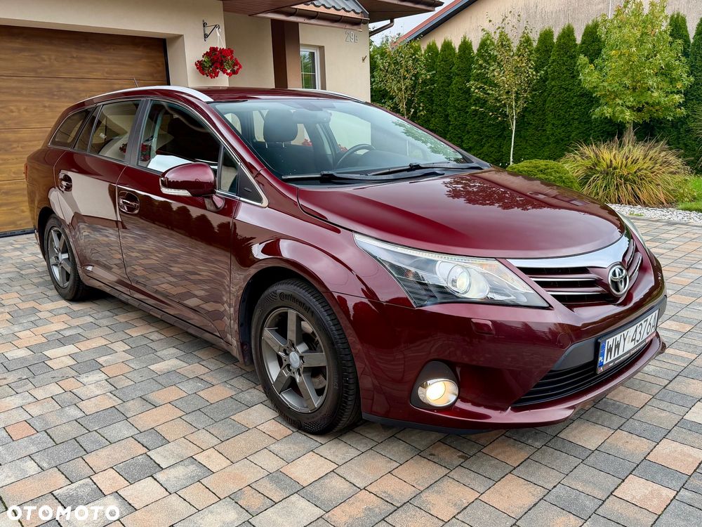 Toyota Avensis 1.8 Sol NAVI - 6