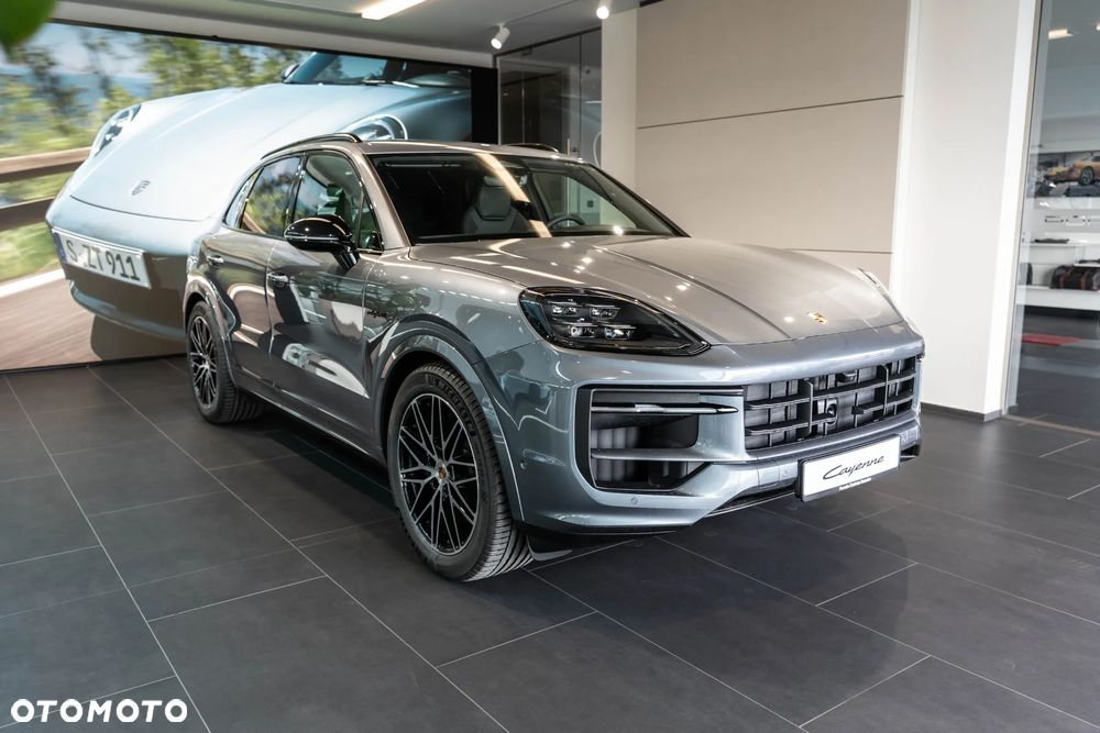 Porsche Cayenne E-Hybrid PHEV Black Edition - 4
