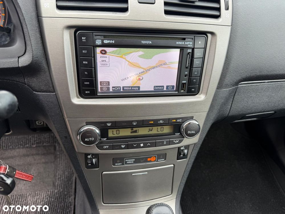 Toyota Avensis 2.2 D-4D Automatik Comfort - 13