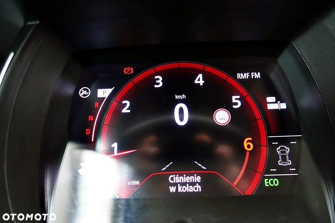 Renault Grand Scenic - 34
