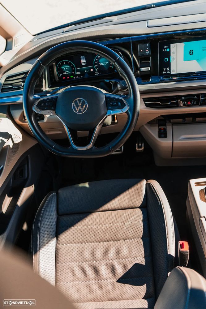 VW Multivan 2.0 TSI Style Longa DSG - 25