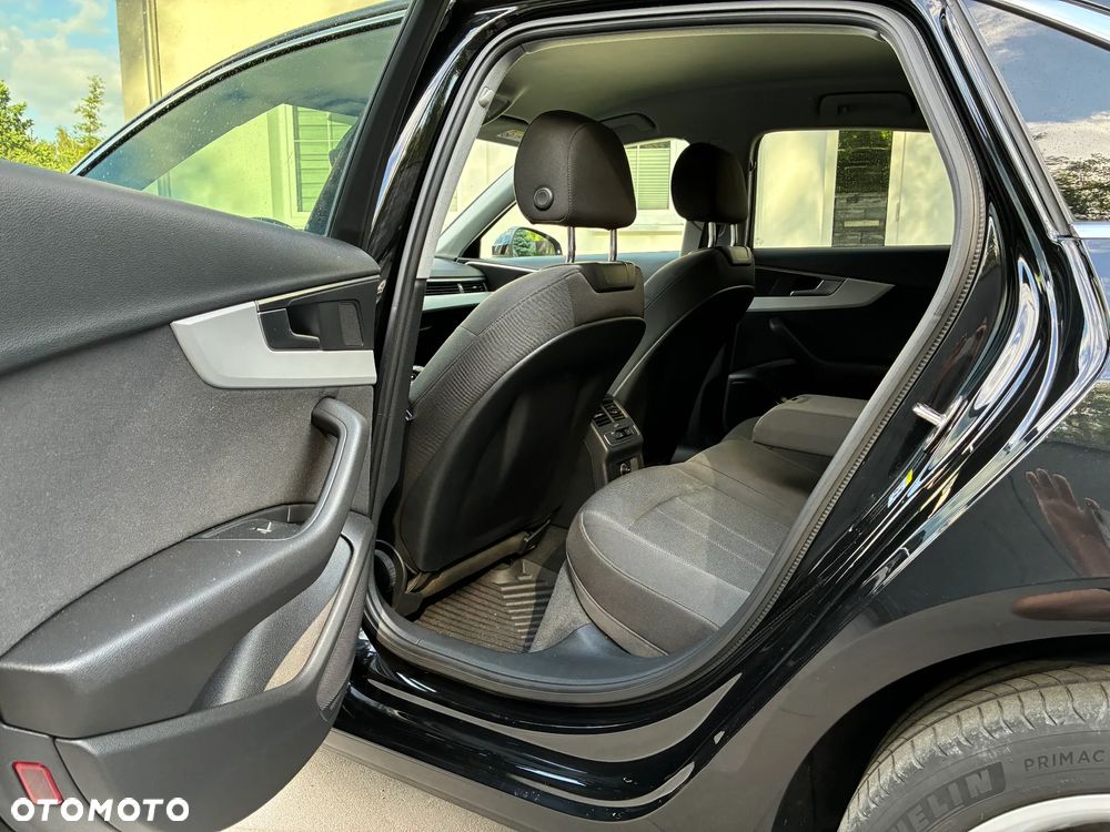 Audi A4 Limousine 35 TDI mHEV S Line S tronic - 27