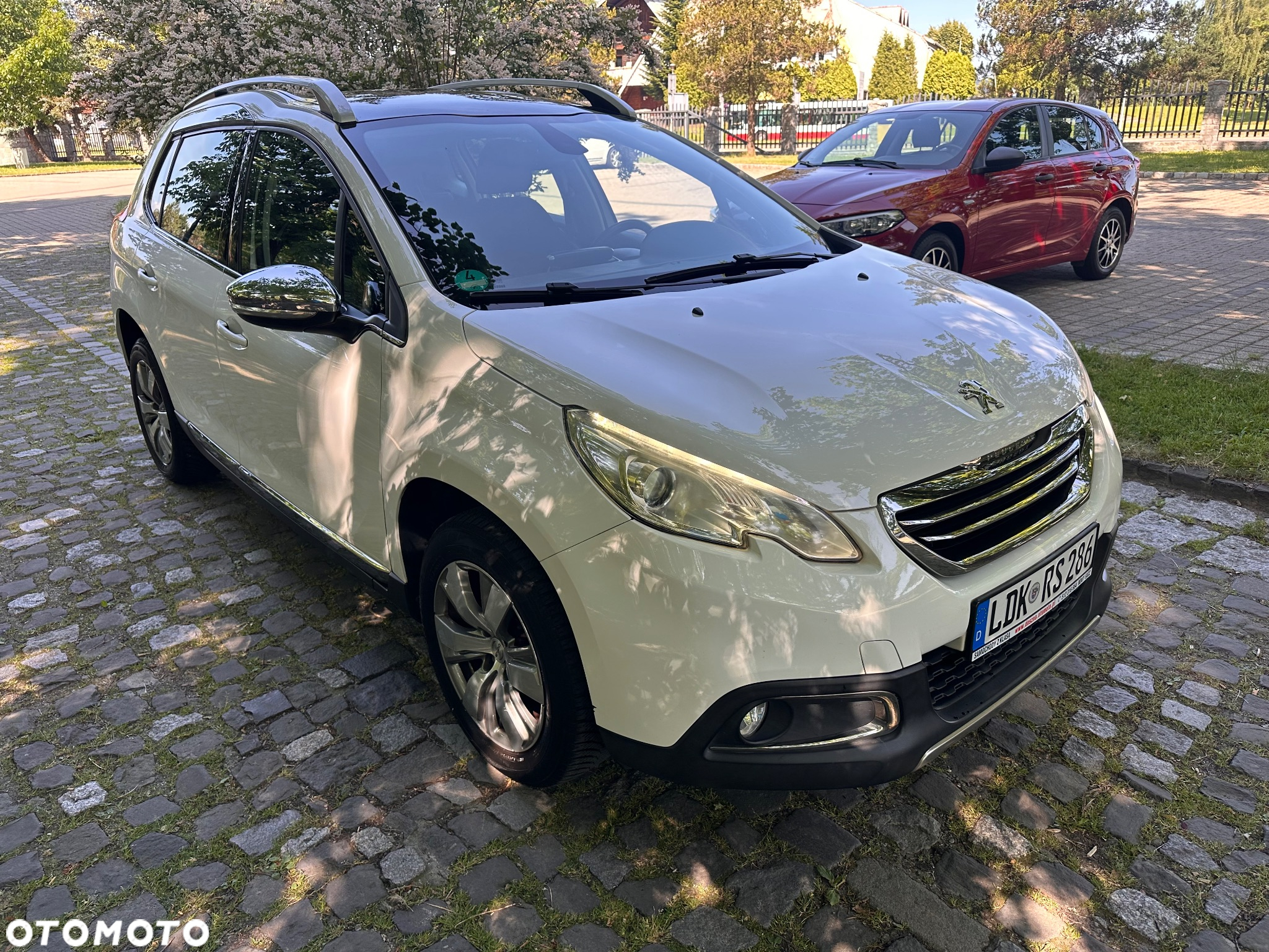 Peugeot 2008 e-HDi FAP 92 STOP & START Style - 4