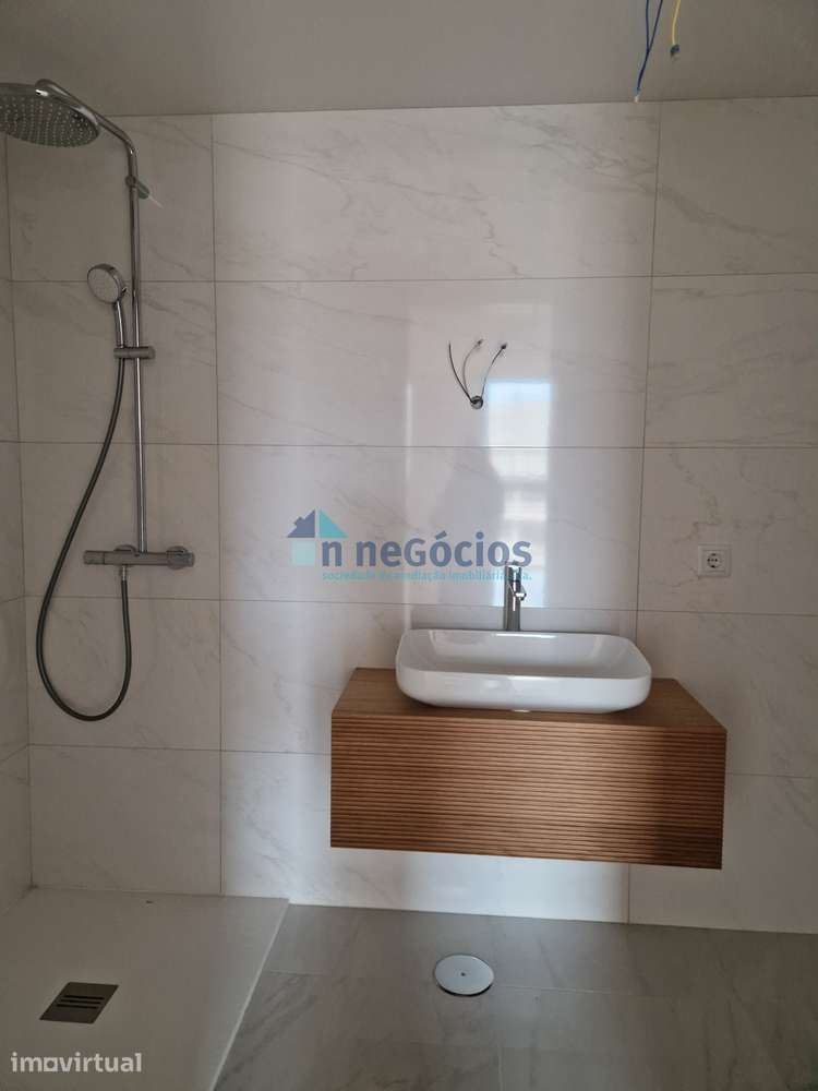 T1 com terraço-último andar -disponível em Setembro - Grande imagem: 4/4