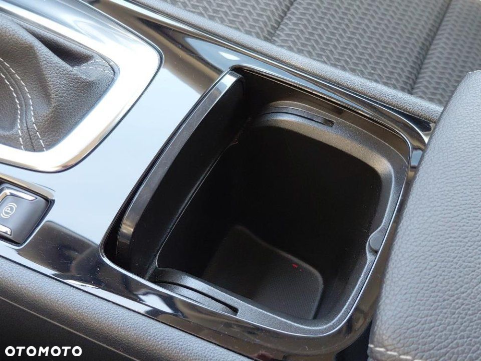 Opel Insignia - 31
