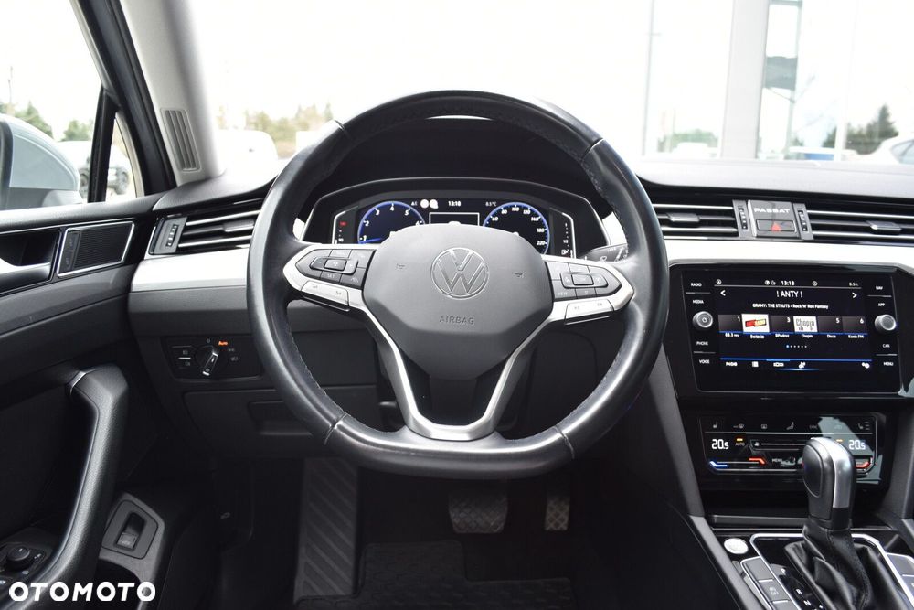 Volkswagen Passat 2.0 TSI Business DSG - 12