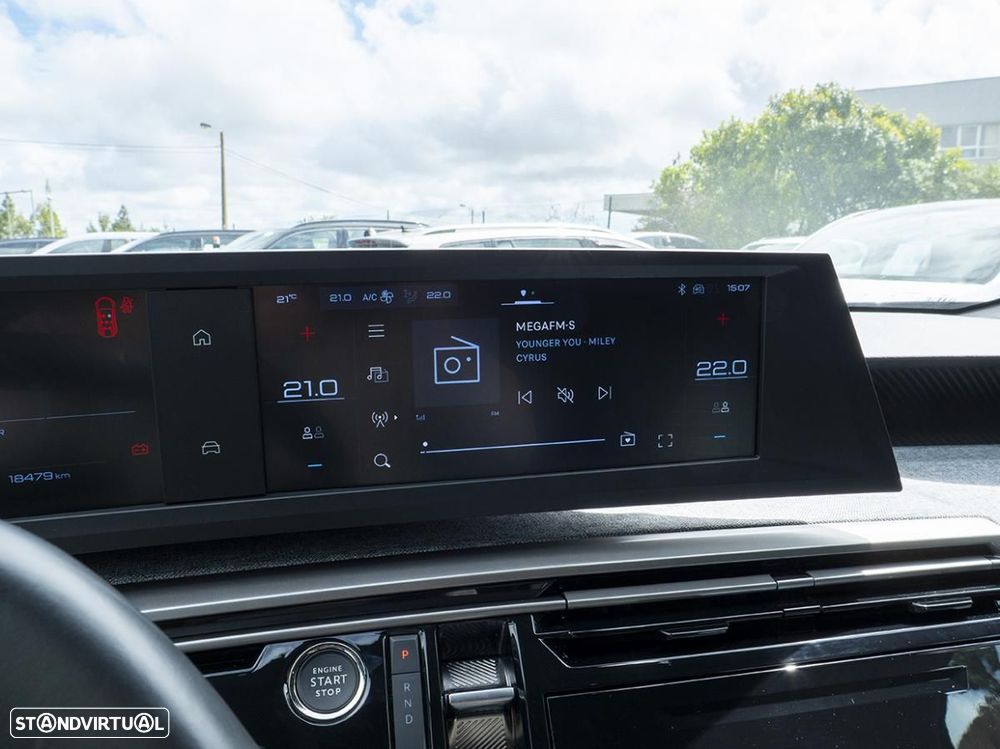 Peugeot E-5008 210 Allure Business - 39