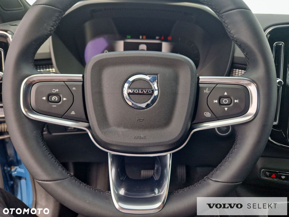 Volvo XC 40 - 26